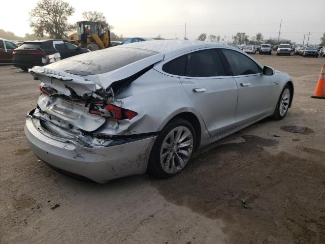 5YJSA1E16GF156956 - 2016 TESLA MODEL S Արծաթագույն լուսանկար 3