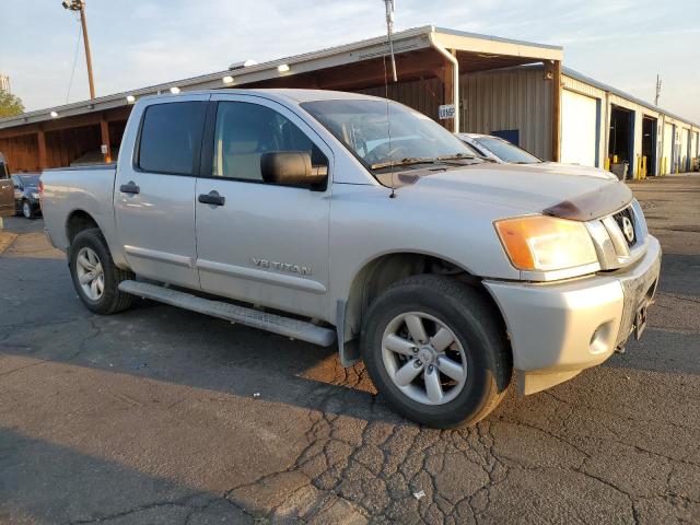 1N6AA0EJ9FN510519 - 2015 NISSAN TITAN S SILVER photo 4