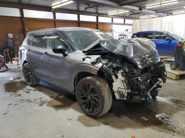 JA4J4UA80PZ031995 - 2023 MITSUBISHI OUTLANDER SE GRAY photo 4