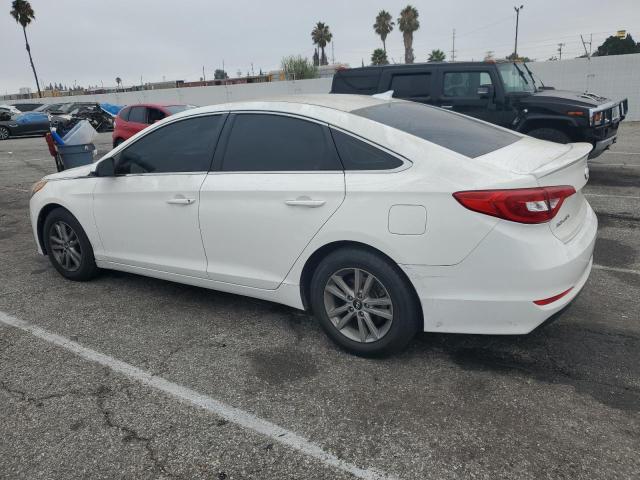 5NPE24AF4FH187006 - 2015 HYUNDAI SONATA SE თეთრი ფოტო 2