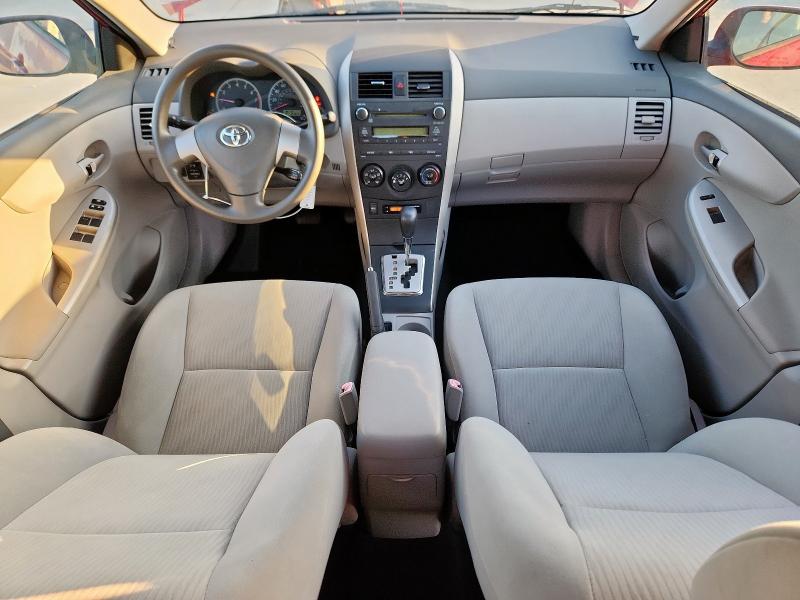 1NXBU4EE5AZ373632 - 2010 TOYOTA COROLLA BASE Rojo foto 8