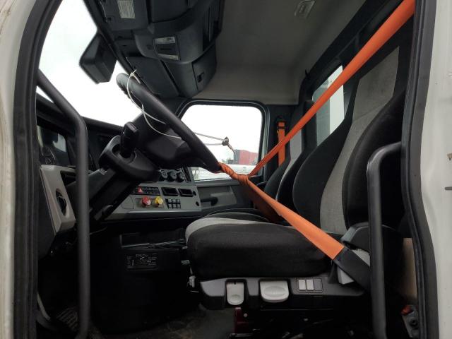 1FUJHTDV9LLLC7802 - 2020 FREIGHTLINER CASCADIA 1 WHITE photo 5