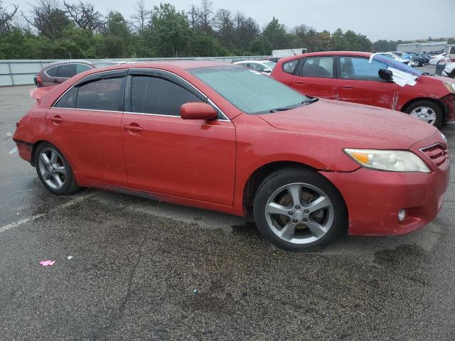 4T1BF3EK5BU610938 - 2011 TOYOTA CAMRY BASE RED photo 4