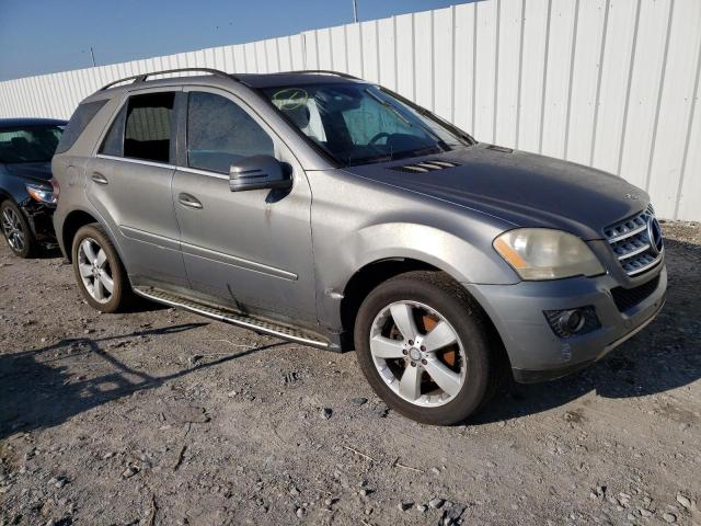 4JGBB8GB2BA629700 - 2011 MERCEDES-BENZ ML 350 4MATIC GRAY photo 4