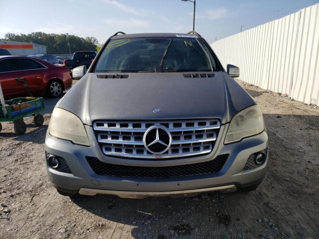 4JGBB8GB2BA629700 - 2011 MERCEDES-BENZ ML 350 4MATIC GRAY photo 5