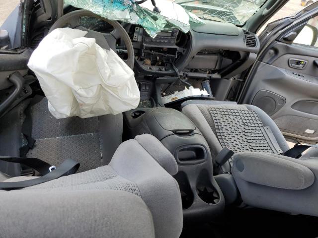 5TBET341X5S487545 - 2005 TOYOTA TUNDRA DOUBLE CAB SR5 SILVER photo 8