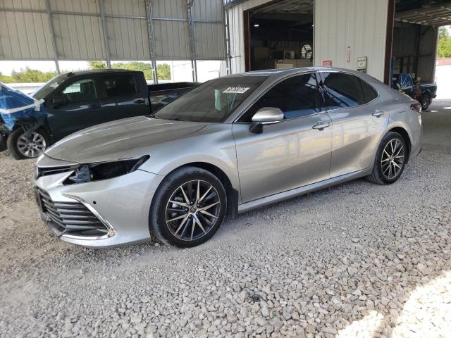 2022 TOYOTA CAMRY XLE, 