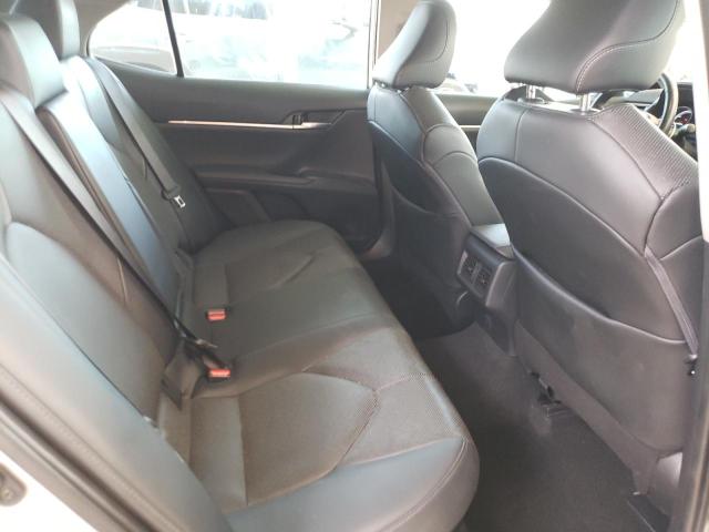 4T1F31AK1NU572777 - 2022 TOYOTA CAMRY XLE Plata foto 10