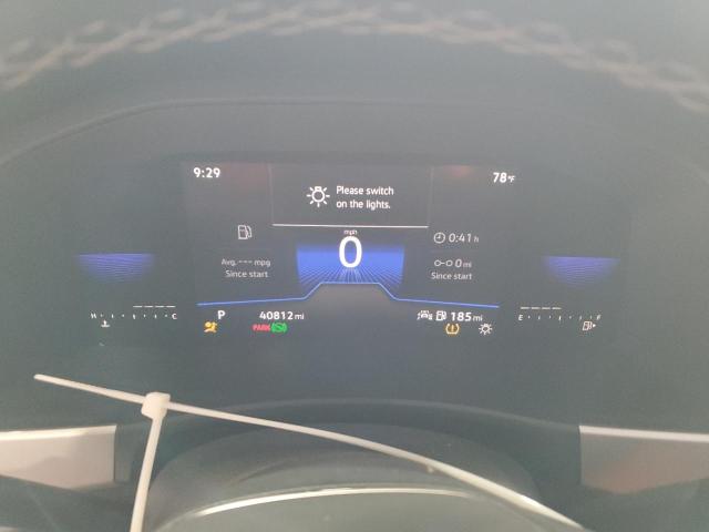 1V2DC2CA7NC222676 - 2022 VOLKSWAGEN ATLAS CROS SE Белый фото 9