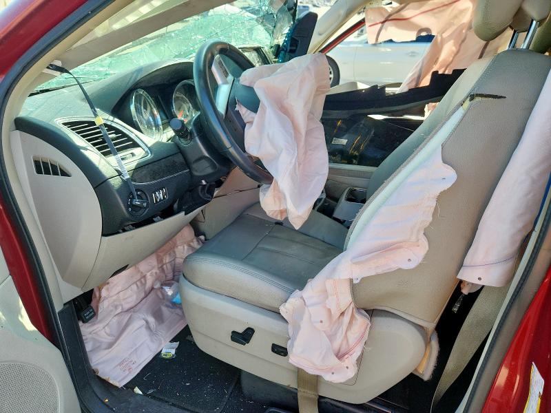 2C4RC1BG9GR282461 - 2016 CHRYSLER TOWN & COU TOURING BURGUNDY photo 7