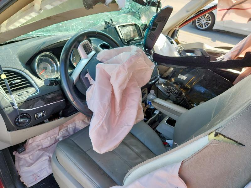 2C4RC1BG9GR282461 - 2016 CHRYSLER TOWN & COU TOURING BURGUNDY photo 8