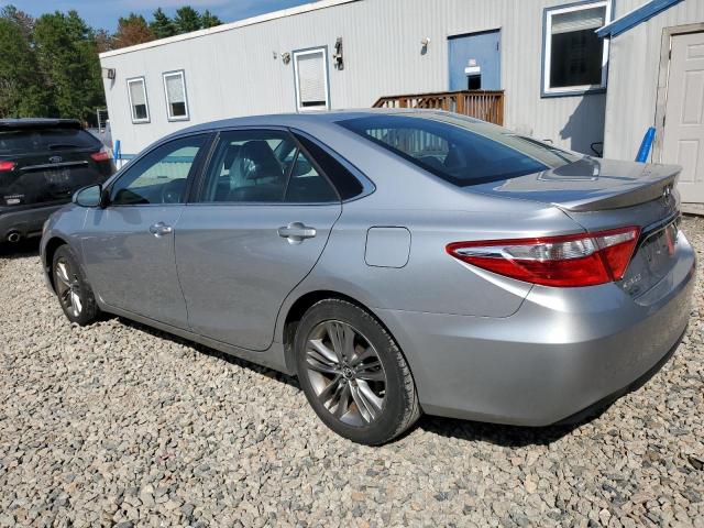 4T1BF1FK9FU894860 - 2015 TOYOTA CAMRY LE 银色 照片 2