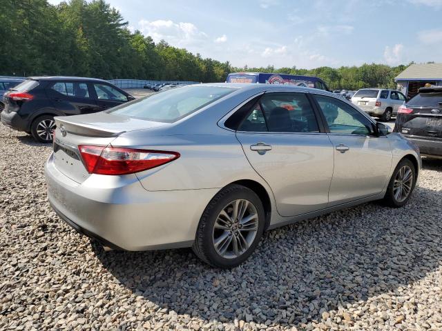 4T1BF1FK9FU894860 - 2015 TOYOTA CAMRY LE 银色 照片 3