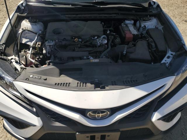 4T1T11AK6RU863760 - 2024 TOYOTA CAMRY SE NIGHT SHADE WHITE photo 11