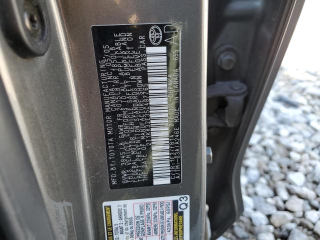 2T1KR32E35C487765 - 2005 TOYOTA COROLLA MA XR GRAY photo 12