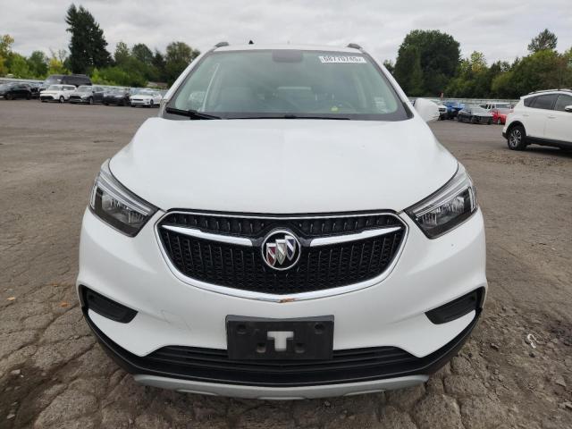 KL4CJESB3JB536527 - 2018 BUICK ENCORE PREFERRED თეთრი ფოტო 5