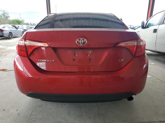 2T1BURHEXJC048825 - 2018 TOYOTA COROLLA L RED photo 6