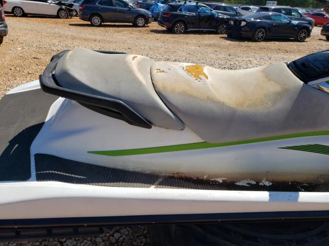 YAMA3157C818 - 2018 YAMAHA WAVERUNNER WHITE photo 6