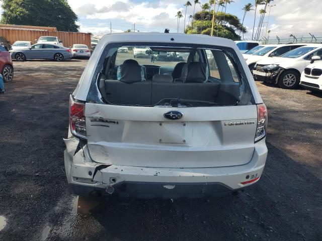 JF2SH6AC0AH767400 - 2010 SUBARU FORESTER 2.5X WHITE photo 6