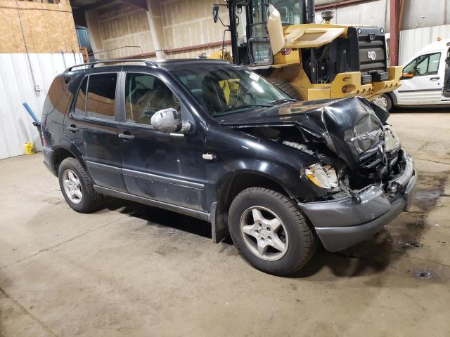 4JGAB54E9XA138105 - 1999 MERCEDES-BENZ ML 320 黑色 照片 4