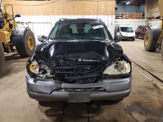 4JGAB54E9XA138105 - 1999 MERCEDES-BENZ ML 320 黑色 照片 5