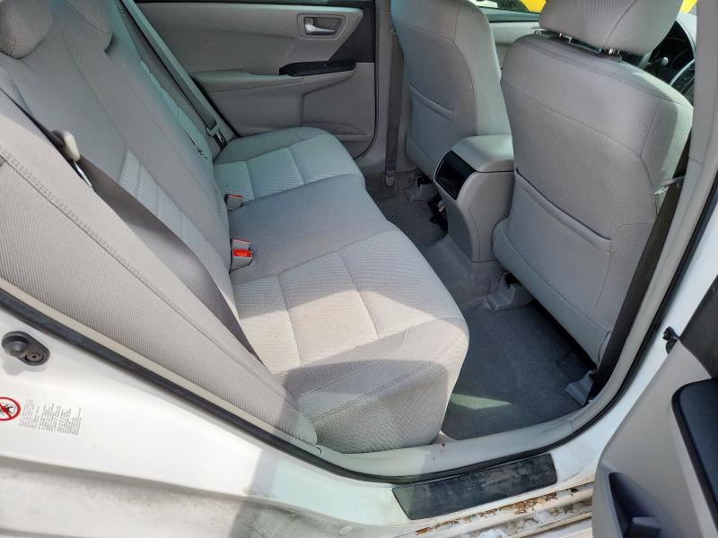 4T1BF1FK2HU424625 - 2017 TOYOTA CAMRY LE WHITE photo 10