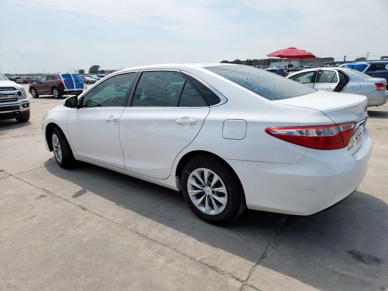 4T1BF1FK2HU424625 - 2017 TOYOTA CAMRY LE WHITE photo 2