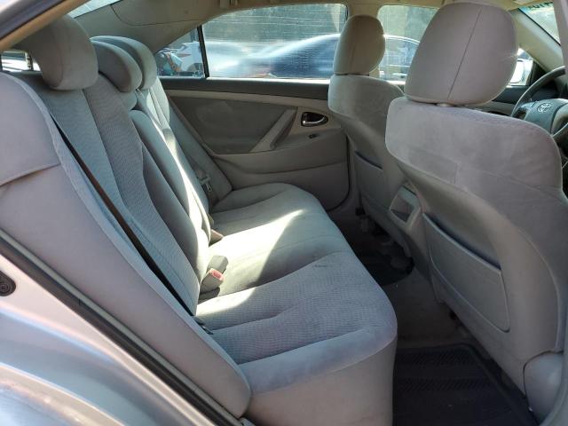 4T1BF3EK4BU678986 - 2011 TOYOTA CAMRY BASE SILVER photo 10