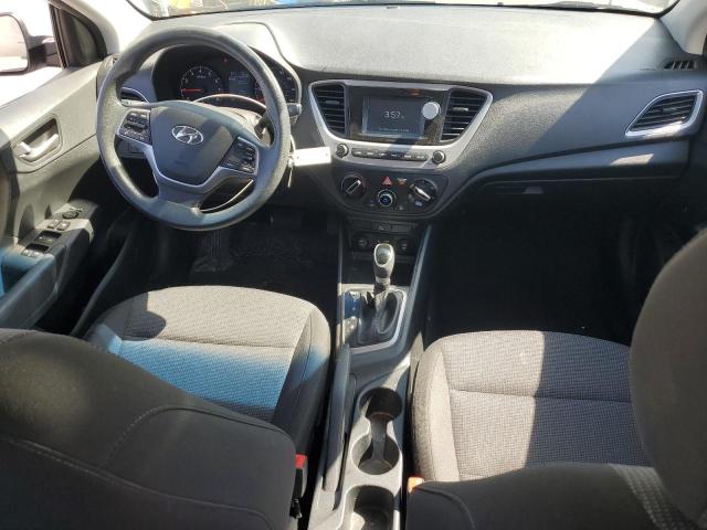 3KPC24A33KE052157 - 2019 HYUNDAI ACCENT SE Argent photo 8