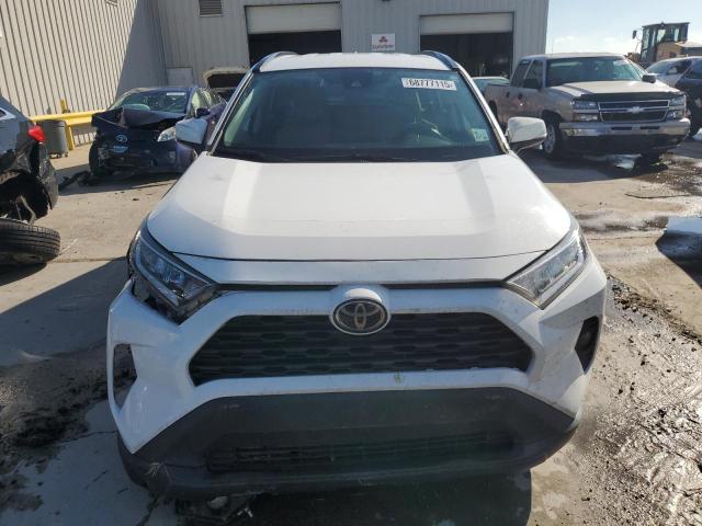 2T3W1RFV5MC161431 - 2021 TOYOTA RAV4 XLE WHITE photo 5