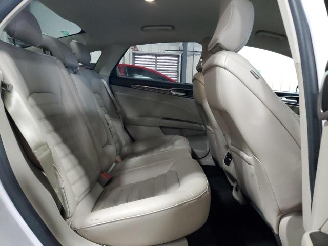 3FA6P0HD5HR156629 - 2017 FORD FUSION SE 白色 照片 10