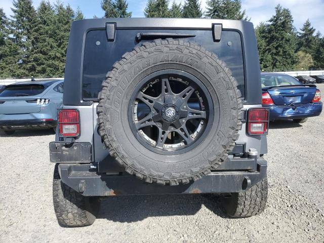 1C4BJWDG9FL523007 - 2015 JEEP WRANGLER U SPORT SILVER photo 6