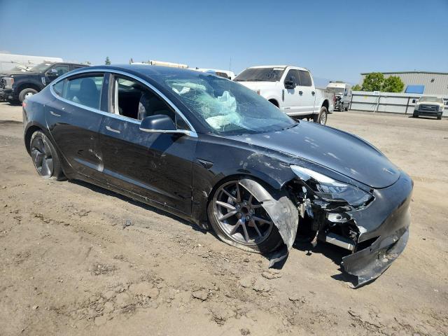 5YJ3E1EA1KF410073 - 2019 TESLA MODEL 3 Schwarz Foto 4