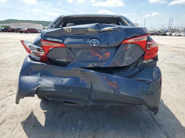 5YFBURHE2JP738794 - 2018 TOYOTA COROLLA L GRAY photo 6
