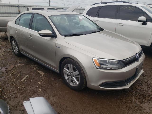 3VW637AJXDM276641 - 2013 VOLKSWAGEN JETTA HYBRID BEIGE photo 4