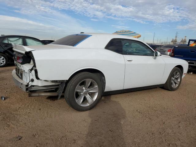 2C3CDZAG0JH168983 - 2018 DODGE CHALLENGER SXT WHITE photo 3