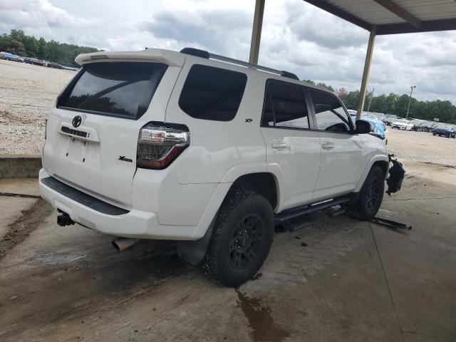 JTEMU5JRXN6036861 - 2022 TOYOTA 4RUNNER SR5/SR5 PREMIUM WHITE photo 3