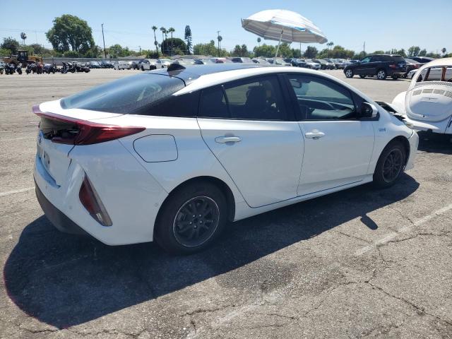 JTDKARFP4K3118388 - 2019 TOYOTA PRIUS PRIM WHITE photo 3