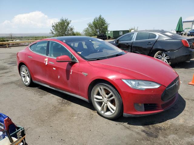 5YJSA1BC0DFP10901 - 2013 TESLA MODEL S RED photo 4