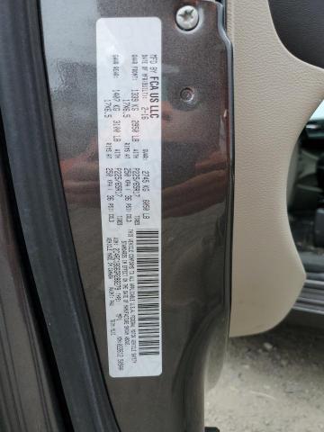 2C4RC1BG6GR288279 - 2016 CHRYSLER TOWN & COU TOURING GRAY photo 13