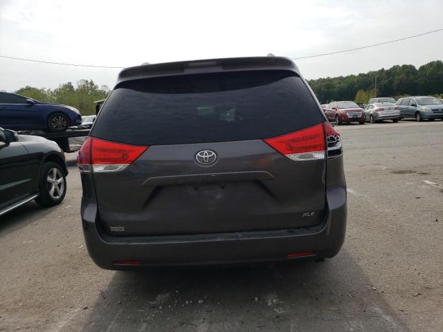 5TDYK3DC5DS388445 - 2013 TOYOTA SIENNA XLE GRAY photo 6