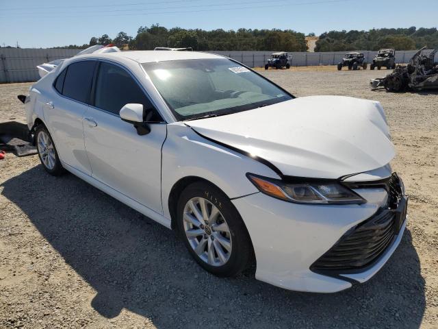 4T1C11AK4LU361739 - 2020 TOYOTA CAMRY LE WHITE photo 4