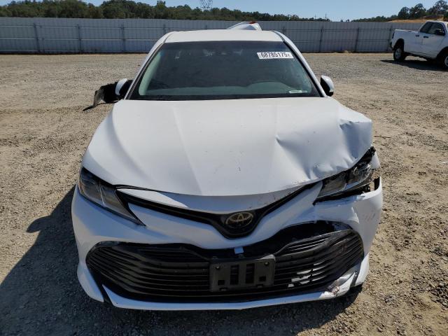 4T1C11AK4LU361739 - 2020 TOYOTA CAMRY LE WHITE photo 5