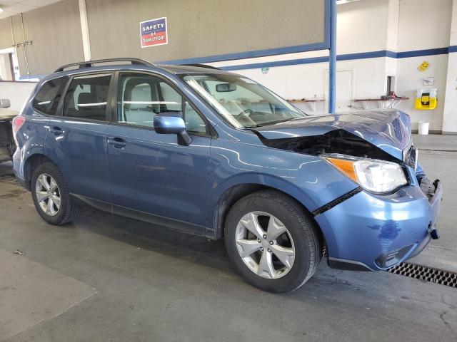 JF2SJADC5FH583564 - 2015 SUBARU FORESTER 2.5I PREMIUM BLUE photo 4