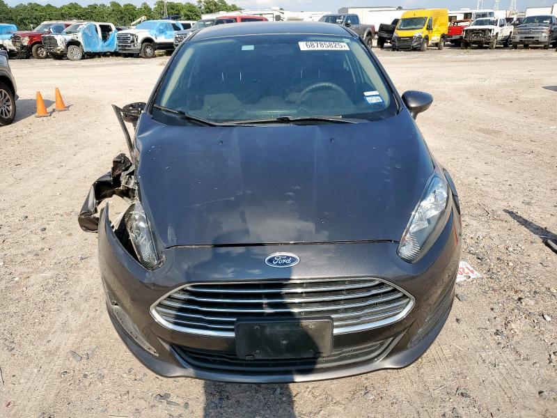 3FADP4BJ9JM143012 - 2018 FORD FIESTA SE GRAY photo 5