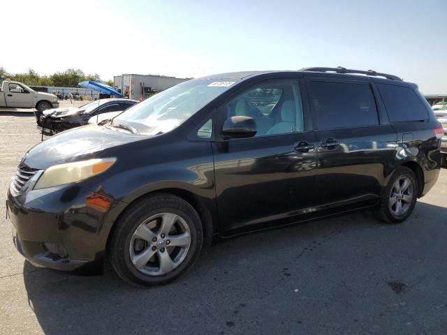 2011 TOYOTA SIENNA LE, 