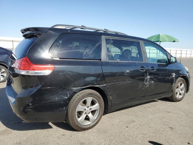 5TDKK3DC6BS093454 - 2011 TOYOTA SIENNA LE შავი ფოტო 3