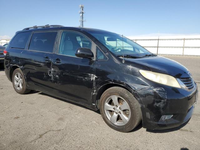 5TDKK3DC6BS093454 - 2011 TOYOTA SIENNA LE შავი ფოტო 4