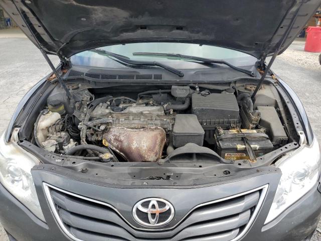 4T1BF3EK7BU137611 - 2011 TOYOTA CAMRY BASE GRAY photo 11