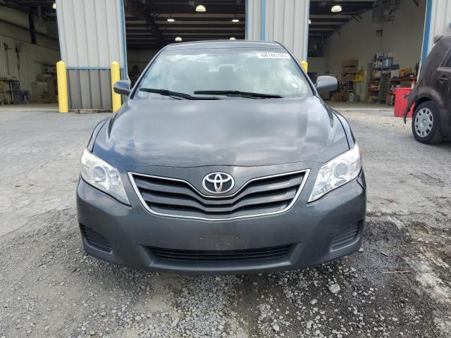 4T1BF3EK7BU137611 - 2011 TOYOTA CAMRY BASE GRAY photo 5